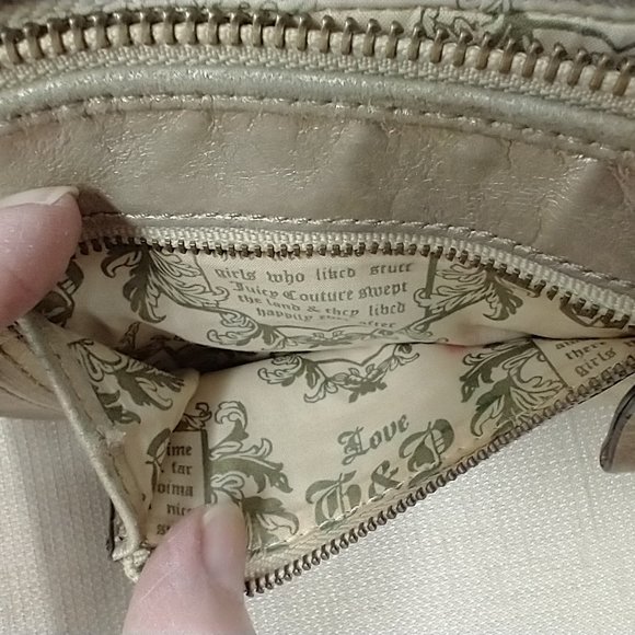 JUICY COUTURE GOLD LEATHER COSMETIC BAG - Picture 7 of 10